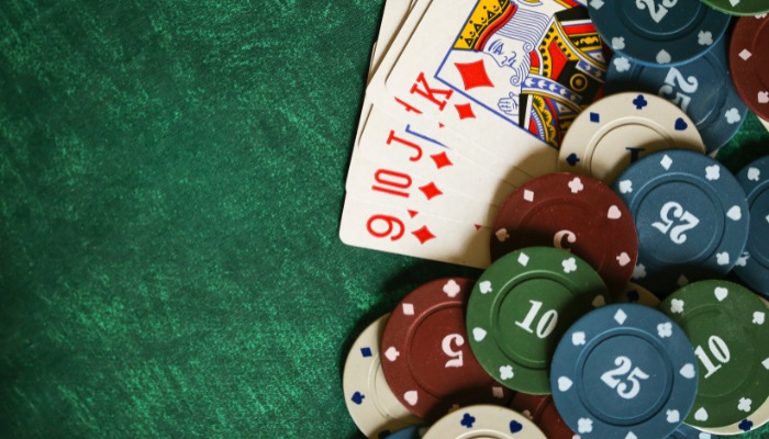 Luật chơi Poker là gì